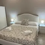 Casa Paradiso Apartment *